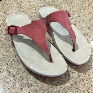 FITFLOP women’s Lulu thong sandal classic red